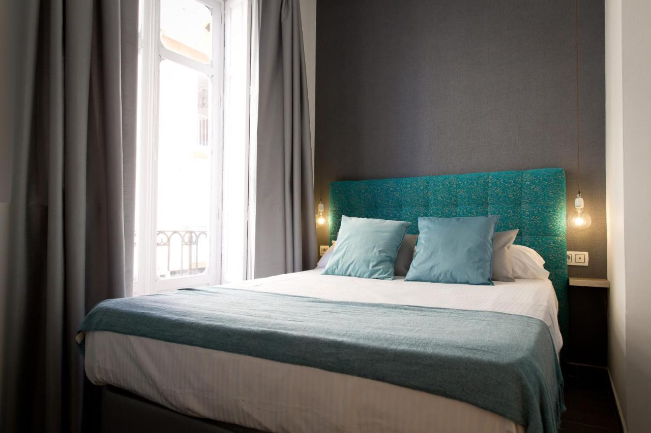 Apartments Holidays2Malaga City Center Bagian luar foto
