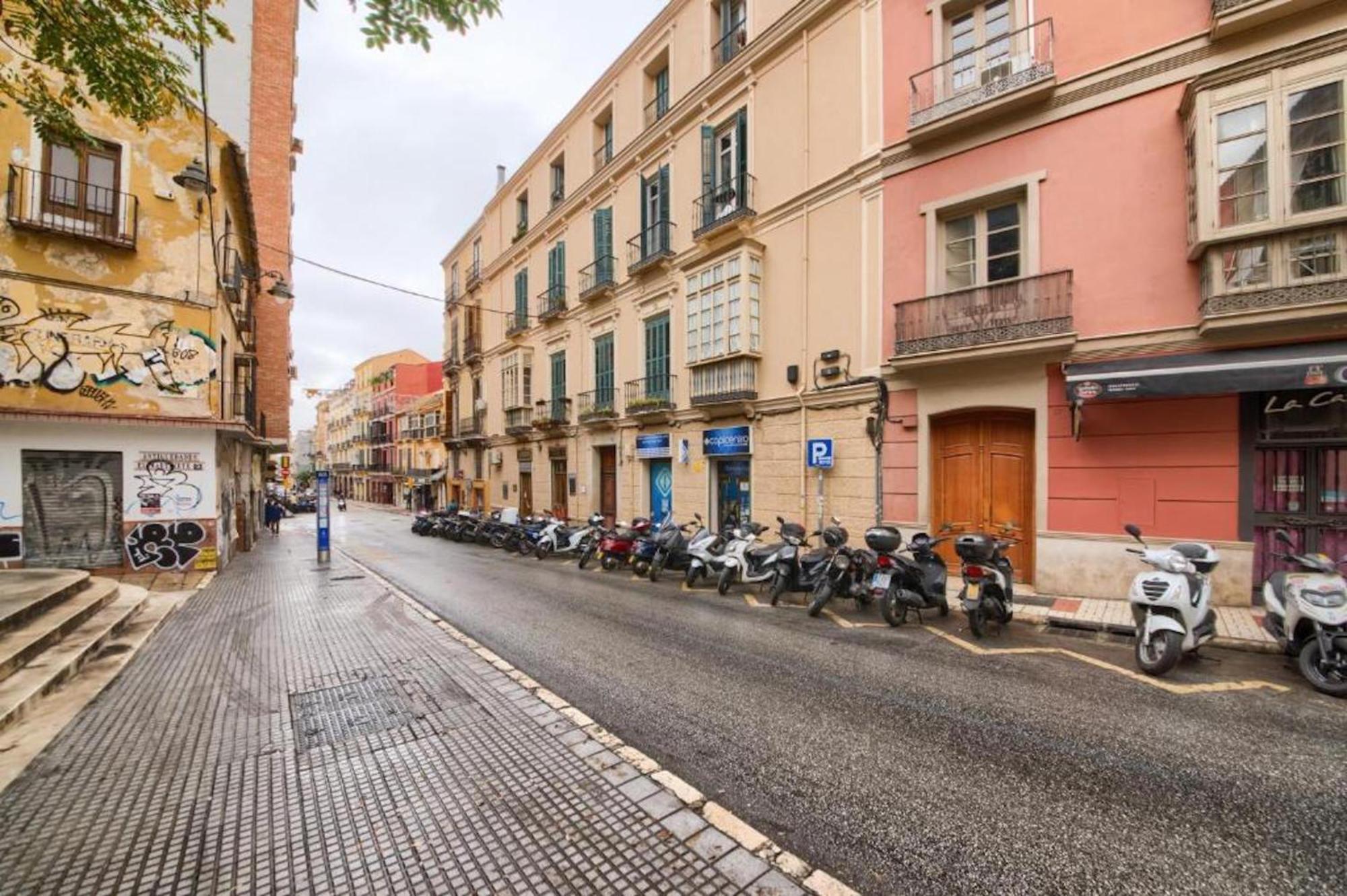 Apartments Holidays2Malaga City Center Bagian luar foto