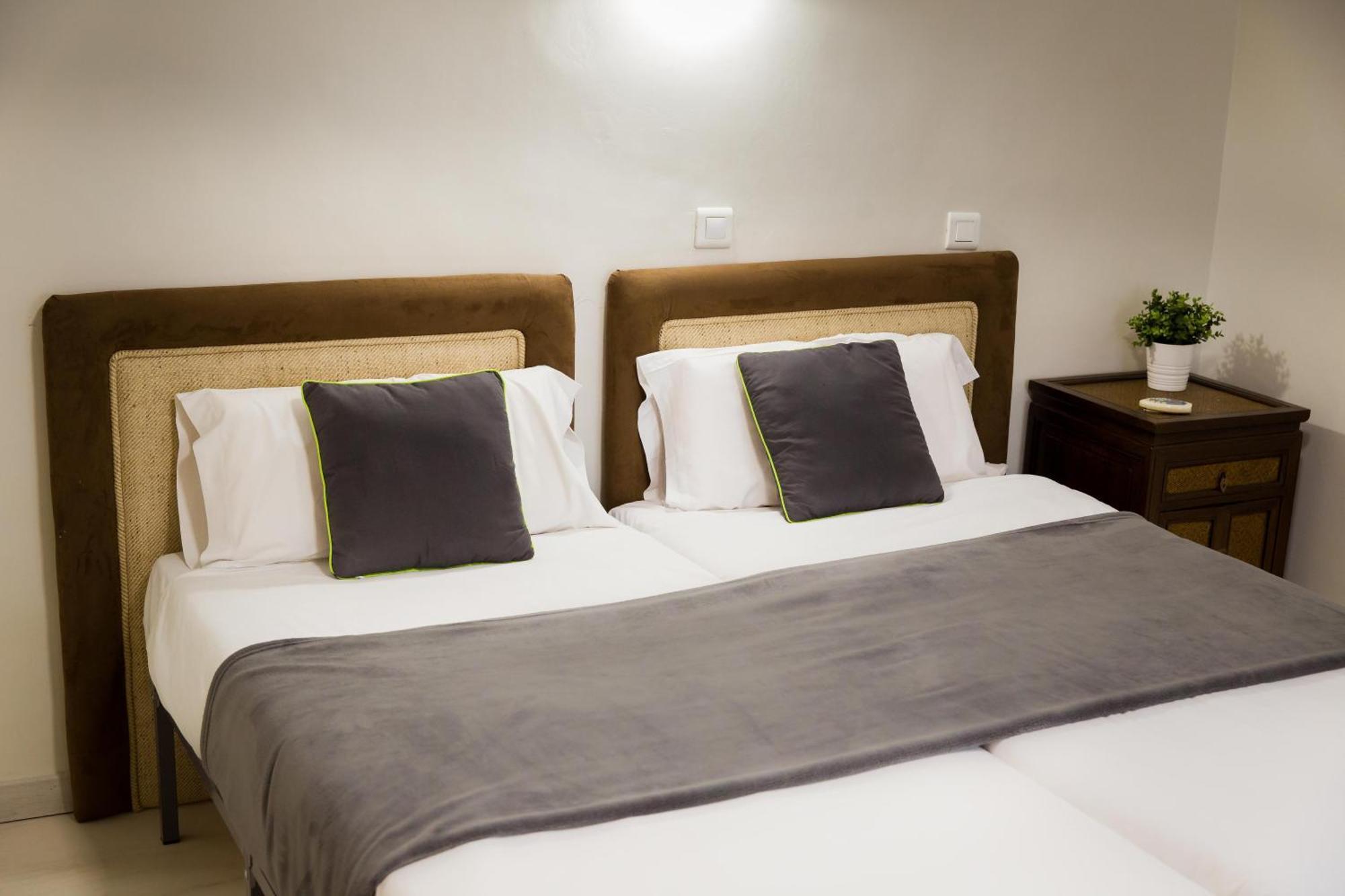 Apartments Holidays2Malaga City Center Bagian luar foto