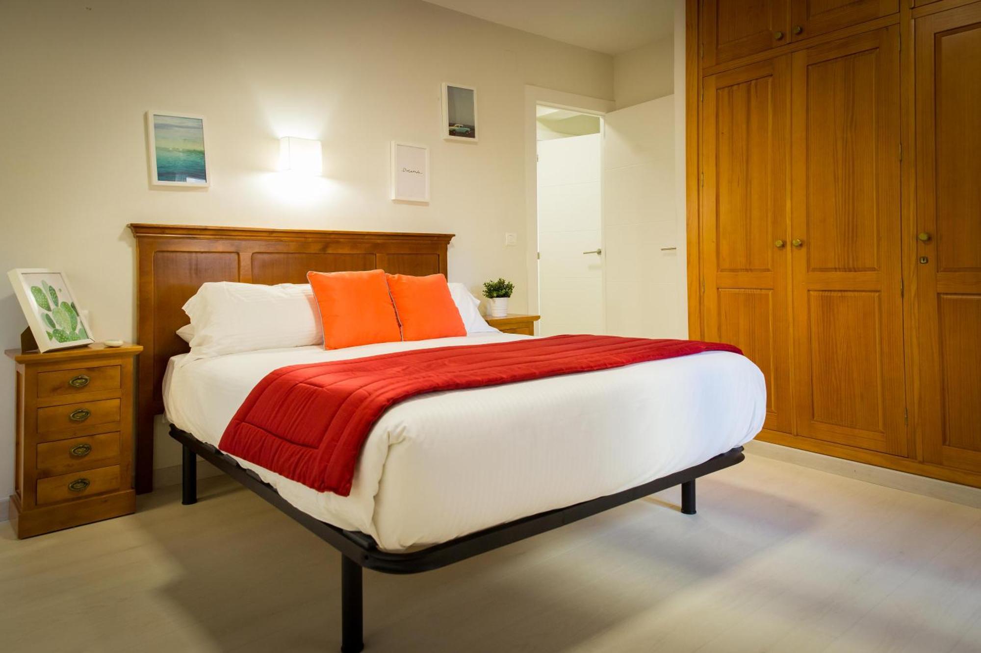 Apartments Holidays2Malaga City Center Bagian luar foto